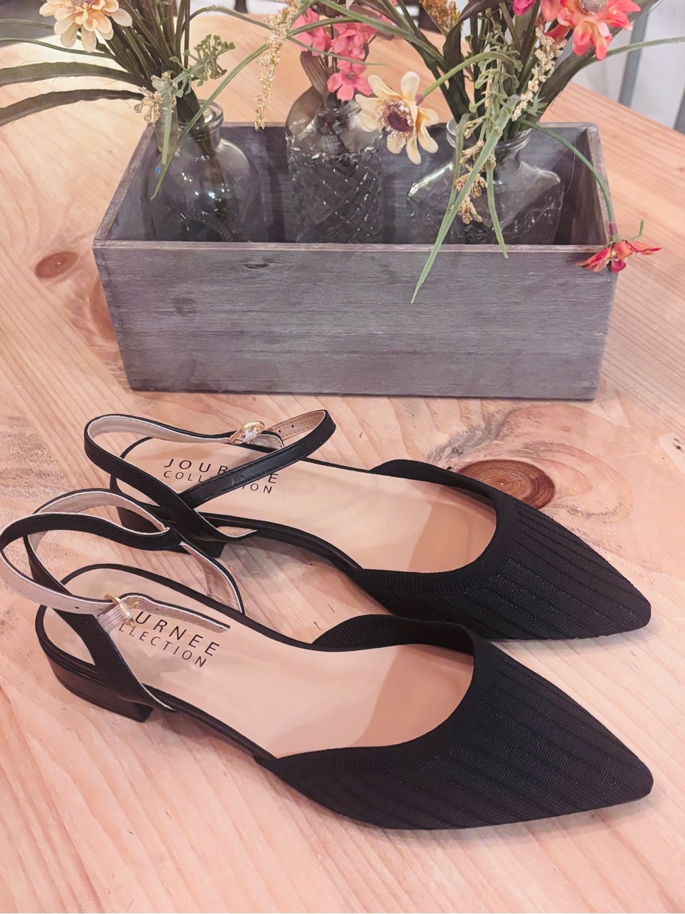 Journee Collection Black Pointed Slingback Flats WIDE WIDTH 7.5